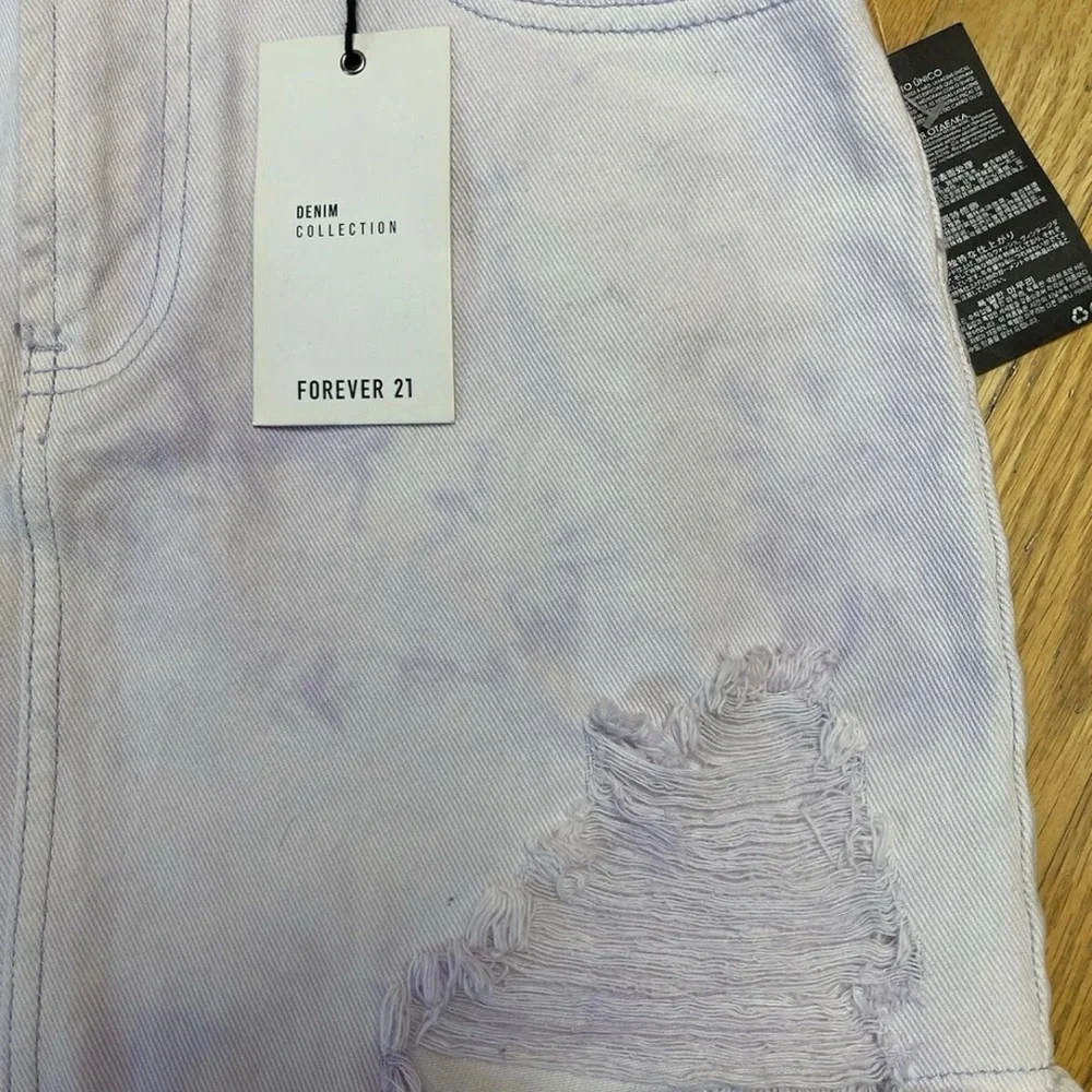 Forever 21 Denim Jean Short Skirt Lavender 5-Pocket 28 inch Waist Distressed NWT - Picture 2 of 9
